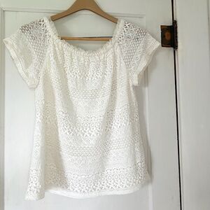 Gorgeous White House Black Market White Short Sleeve Lace Overlay Blouse Size XL